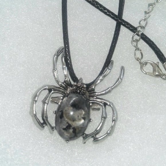 Gothic Larvikite Black Widow Spider Black 18-20" Necklace - Picture 3 of 6